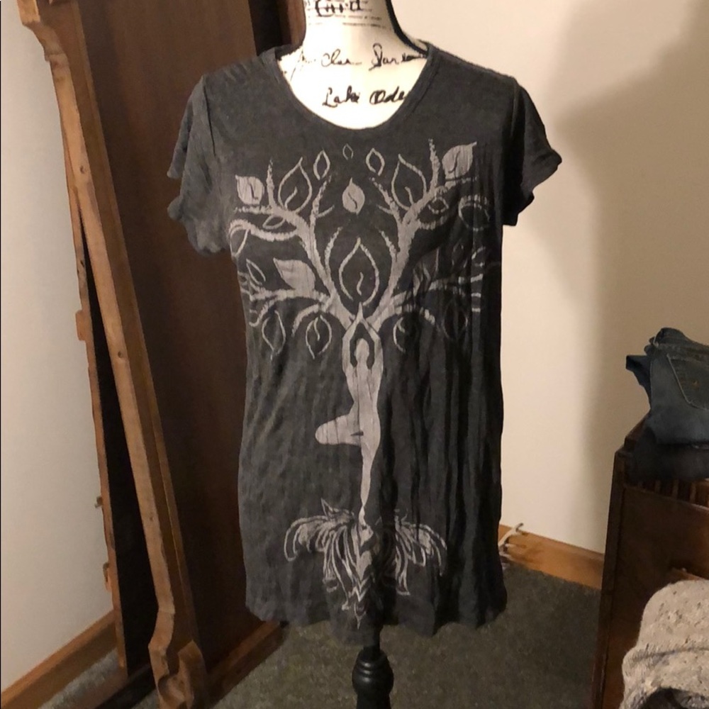Yoga t-shirt